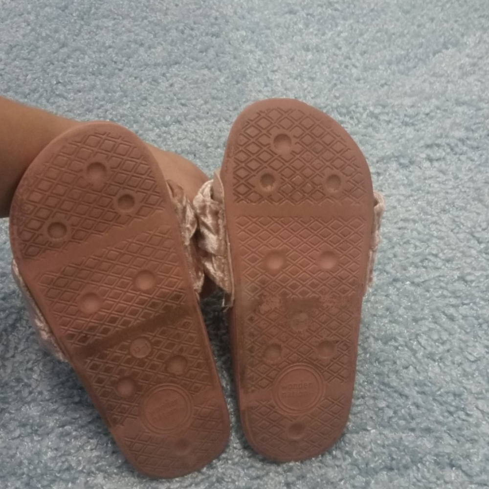 Pink bow slides - Picture 4 of 4